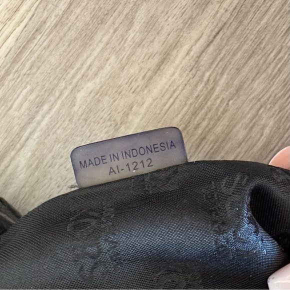 MICHAEL KORS Black Leather Hobo Handbag With Braided Handle & Fringe - Worn Once - Picture 10 of 10